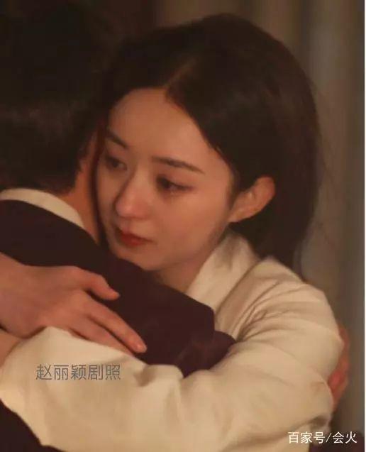 女明星生子后遇到的困境，赵丽颖无法避免，连冯绍峰也帮不了她！